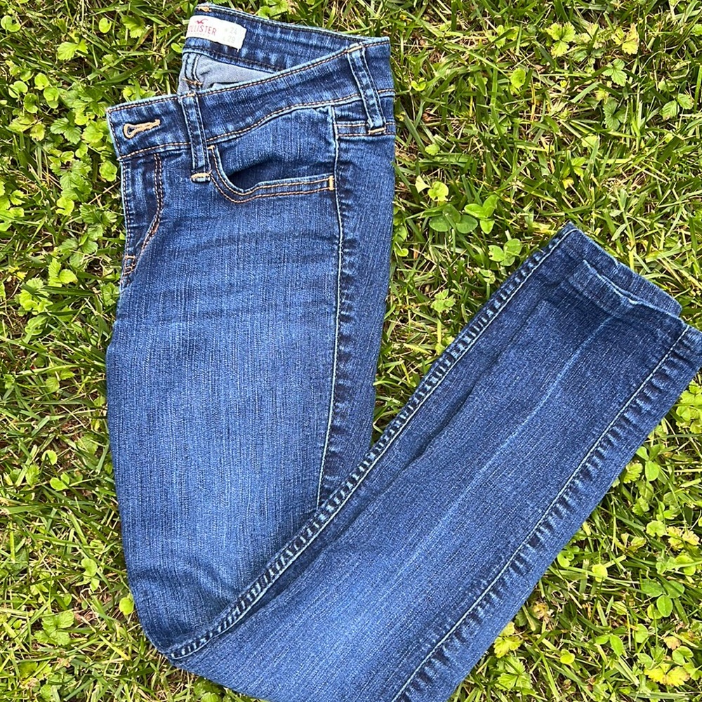 Hollister jeans